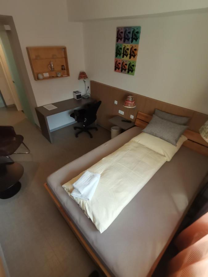 Gastehaus An Der Messe Hotel Hamburg Ngoại thất bức ảnh